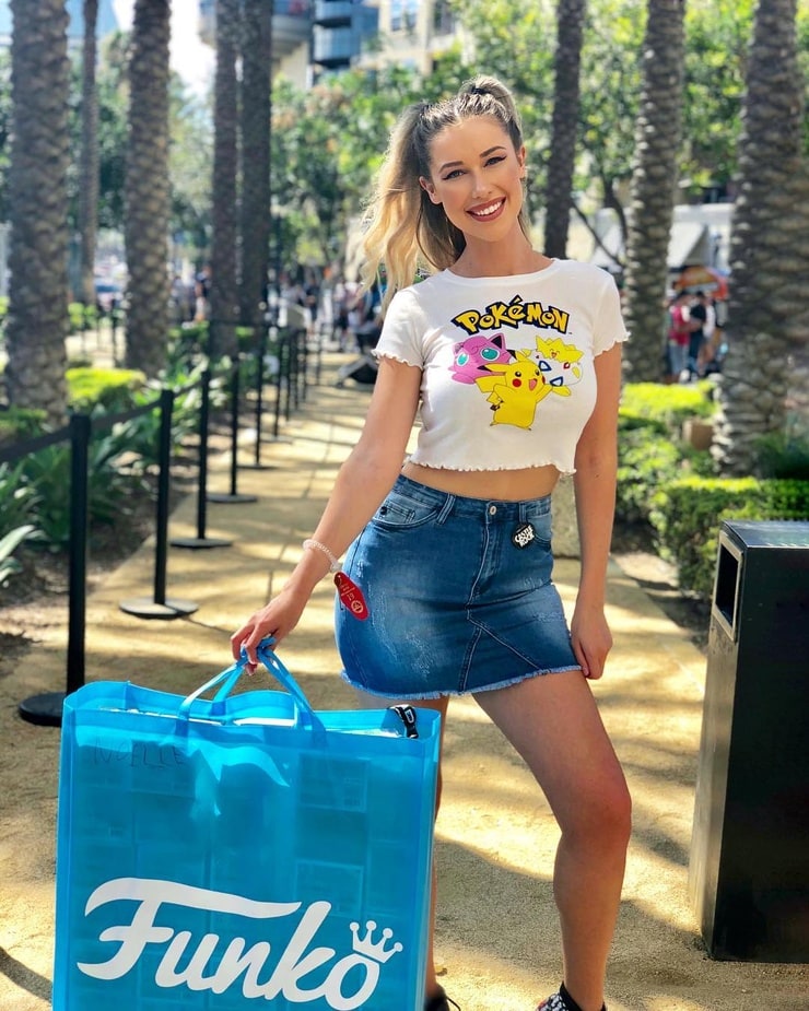 Noelle Foley picture.