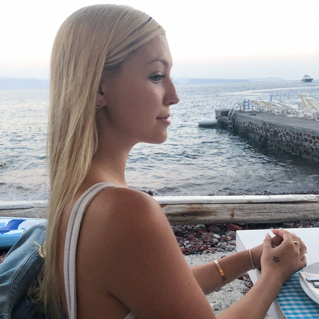 Ava Sambora
