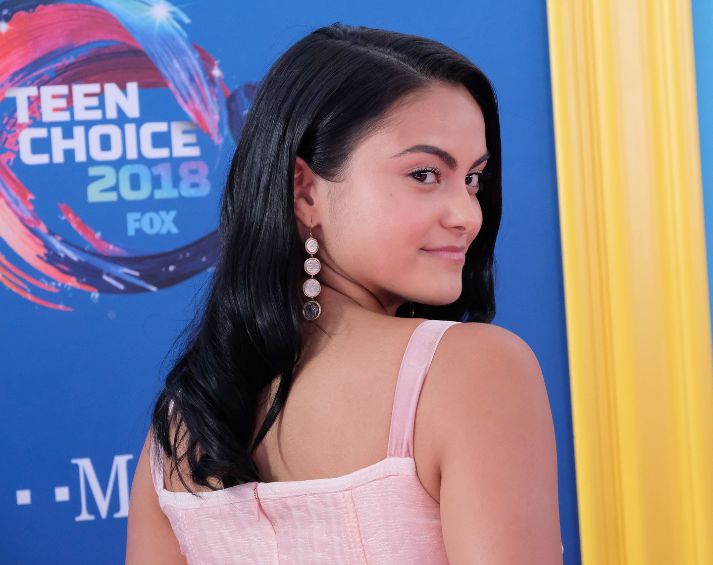 Camila Mendes