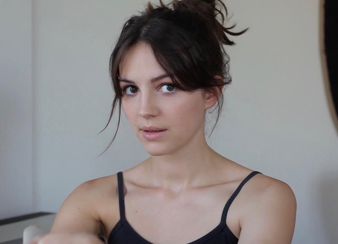 Ella Hunt Ella Hunt