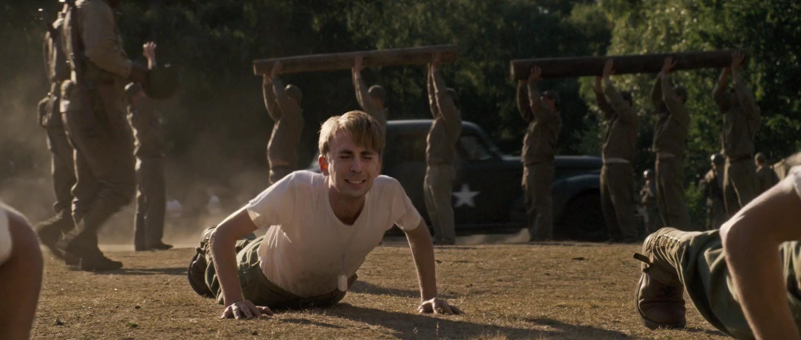 Steve Rogers / Captain America (Chris Evans)