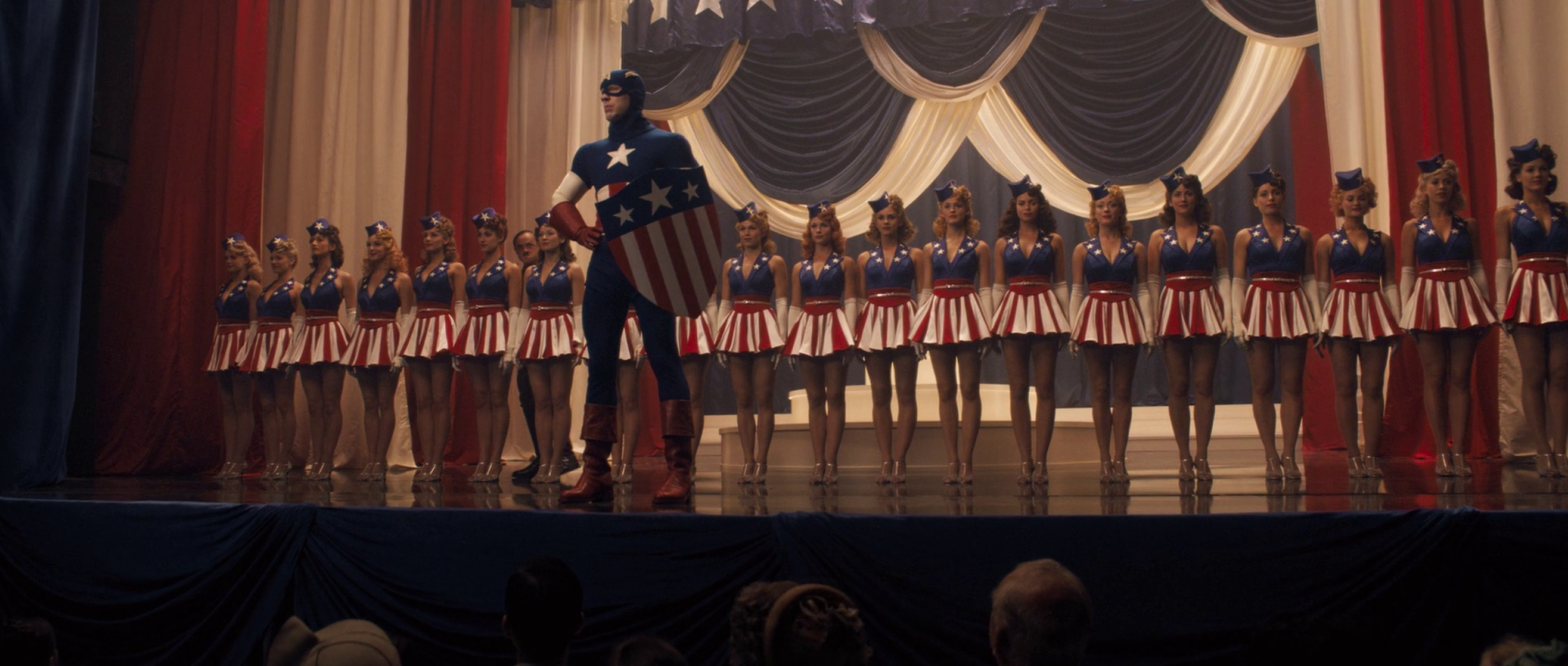 Steve Rogers / Captain America (Chris Evans)