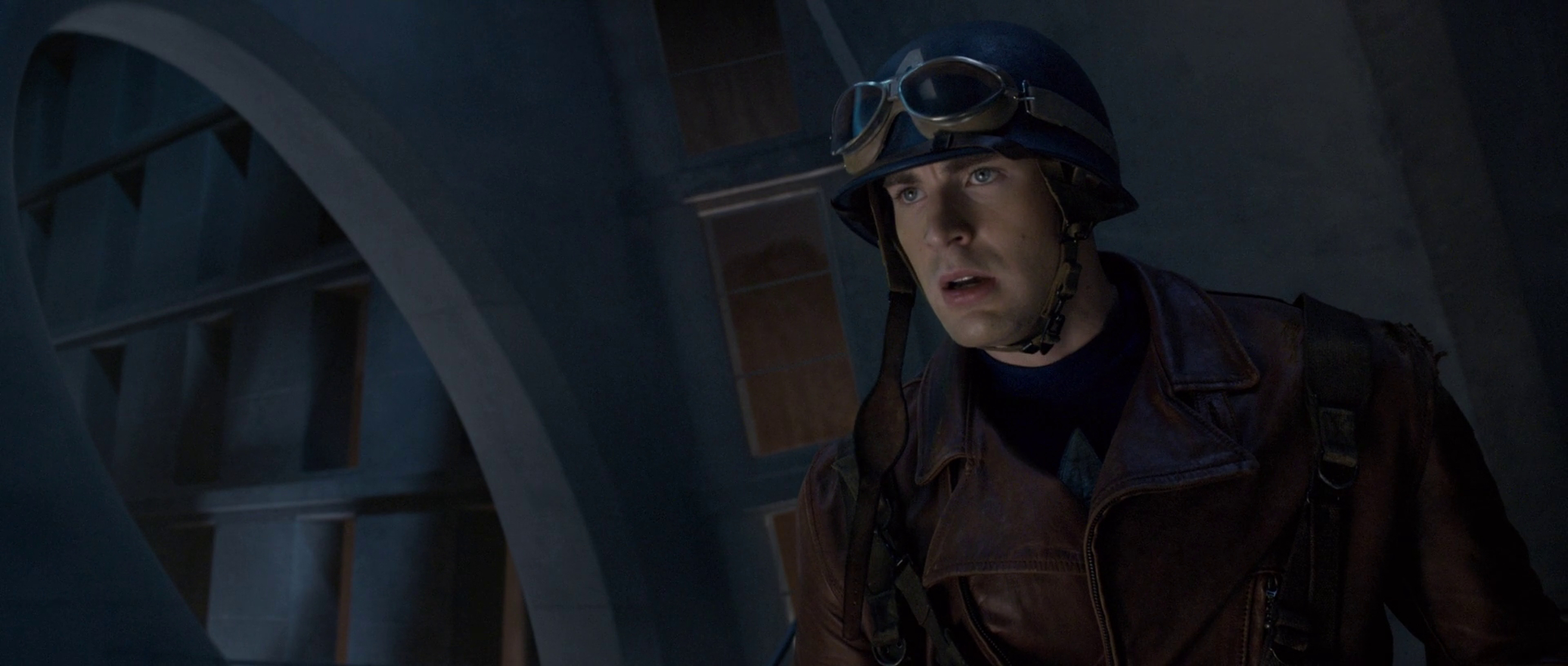 Steve Rogers / Captain America (Chris Evans)