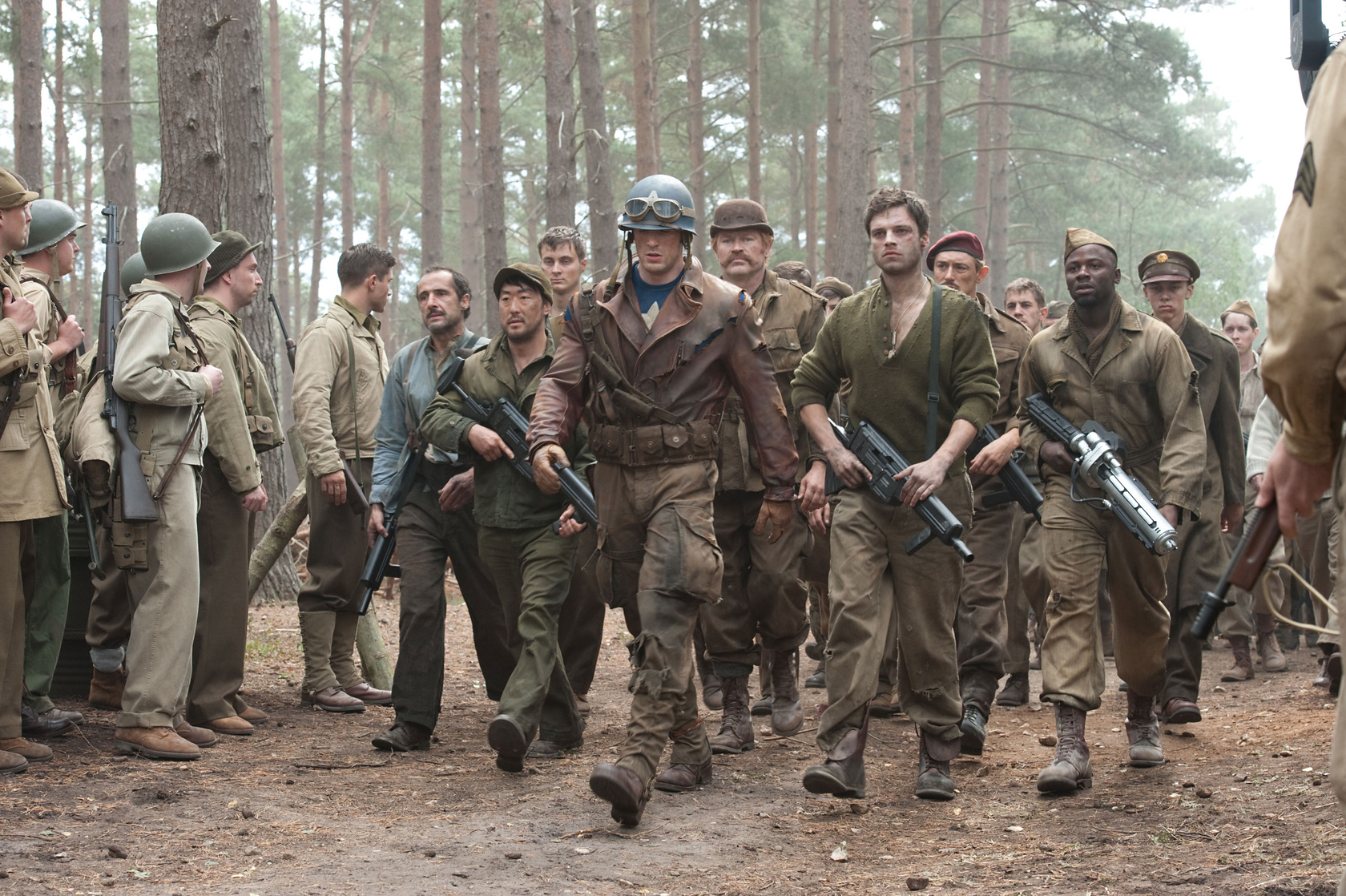 Steve Rogers / Captain America (Chris Evans)