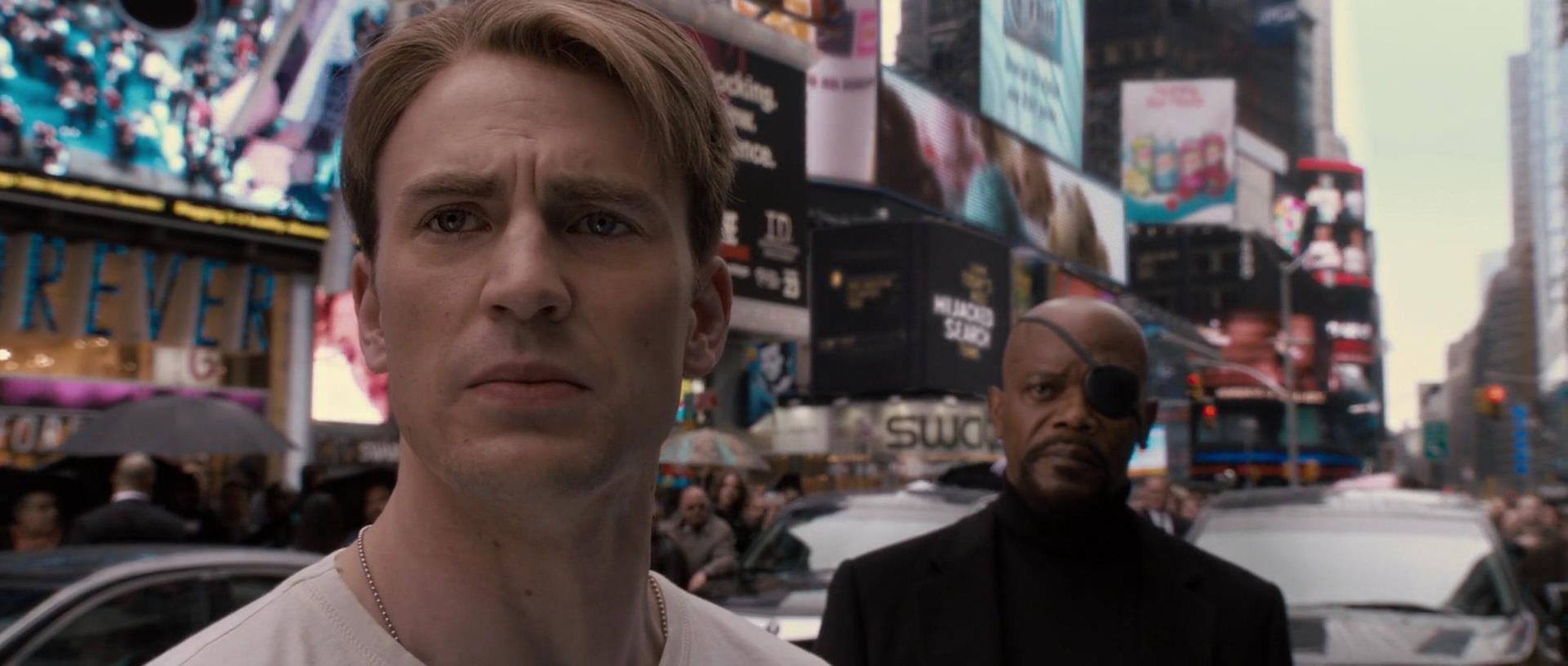 Steve Rogers / Captain America (Chris Evans)
