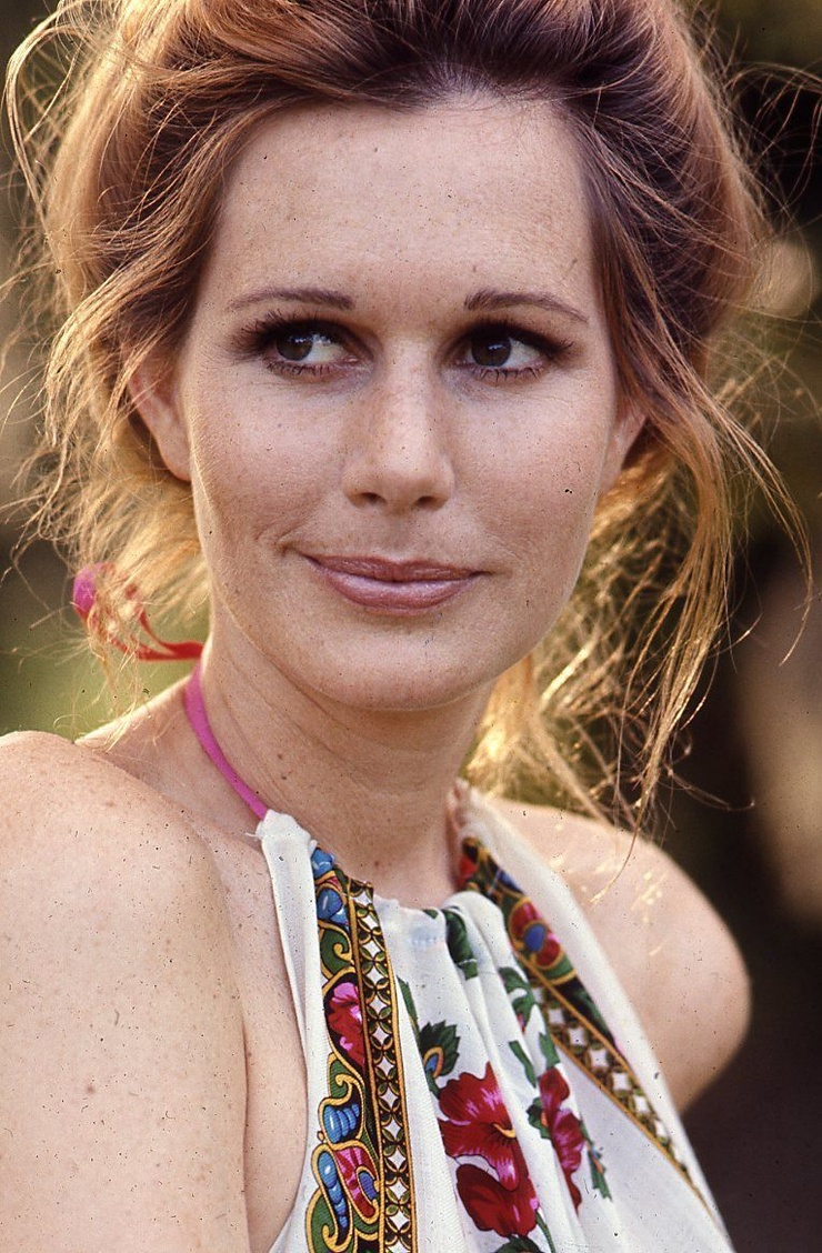 Sally Kellerman