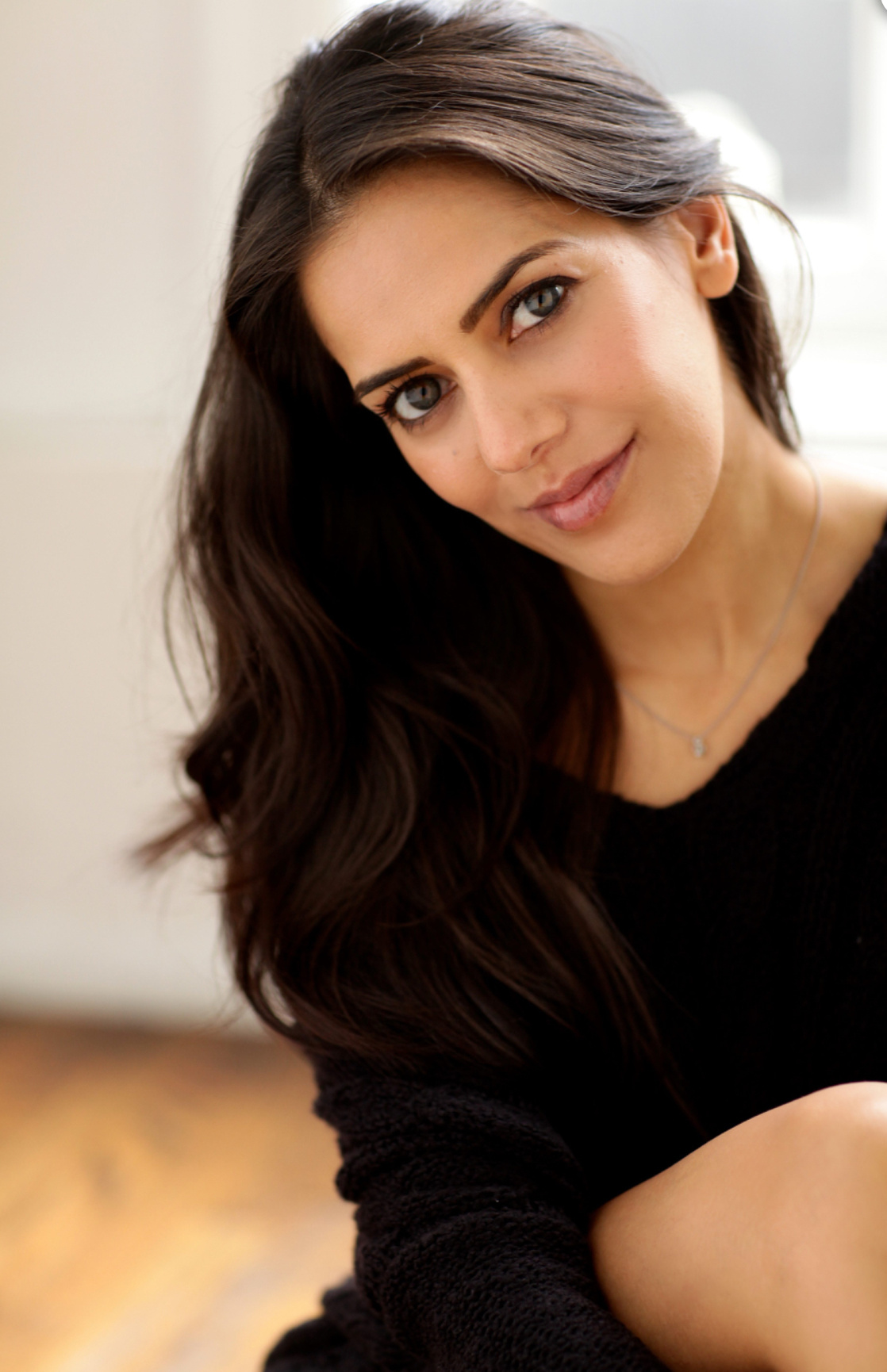 Gorgeous Brunette Sheetal Sheth Subwren