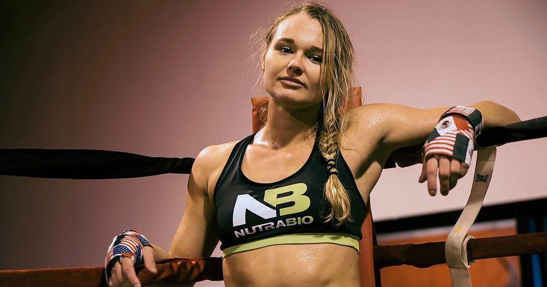 Andrea milker. Andrea Lee KGB. Андреа ли юфс. Андреа ли КГБ. Андреа ли боец UFC.