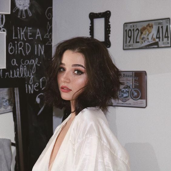 Mia Alves picture