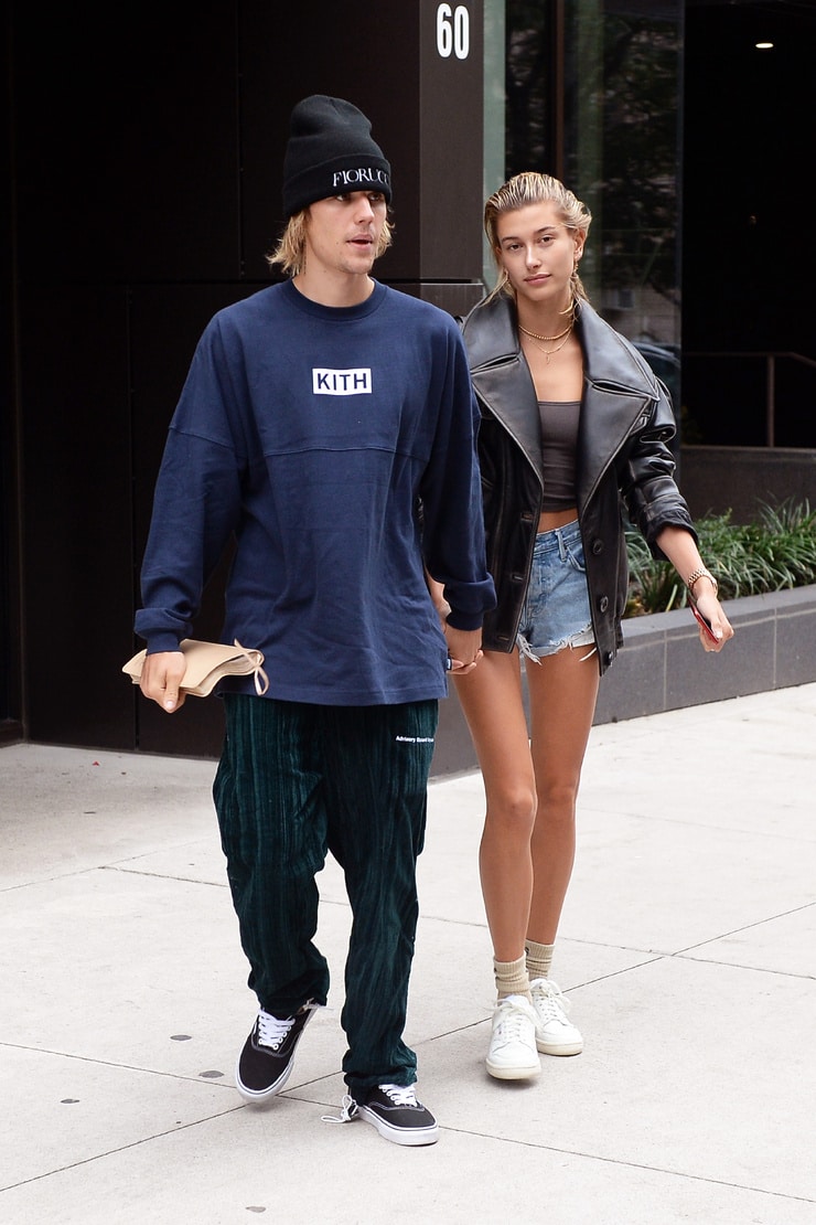 Hailey Baldwin picture