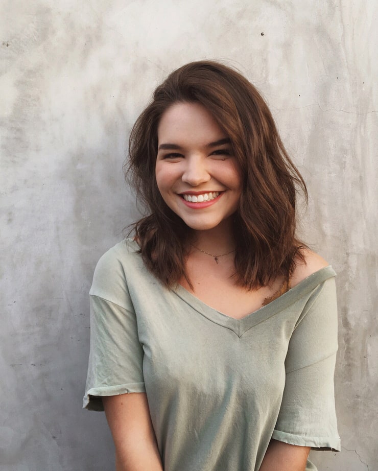 Picture of Madison Mclaughlin.