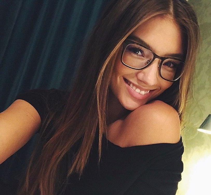 Lorena RAE