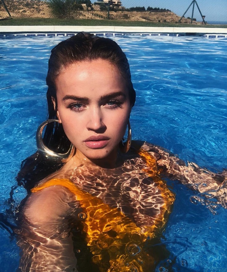 Picture of Rosie Mac