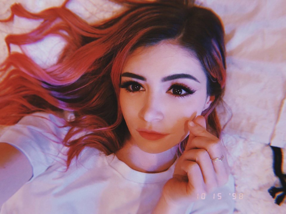 Chrissy Costanza Chrissy Costanza