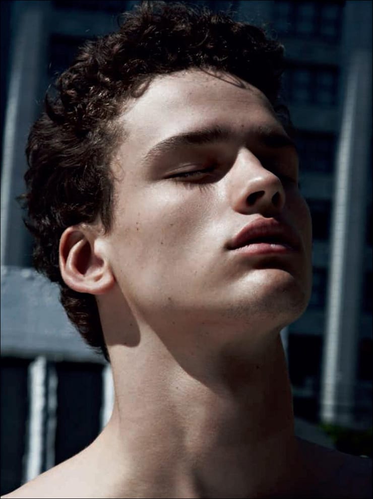 Picture of Simon Nessman