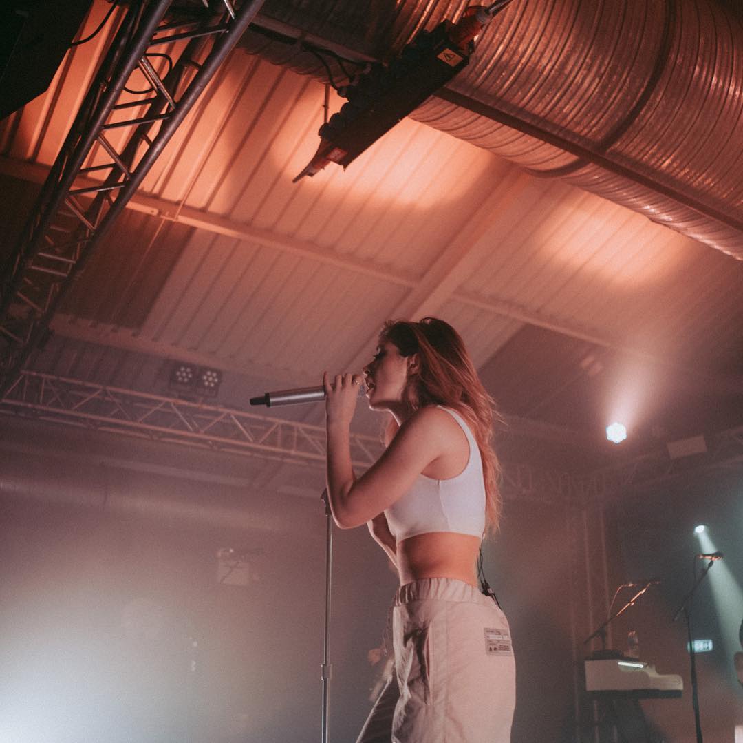 Chrissy Costanza