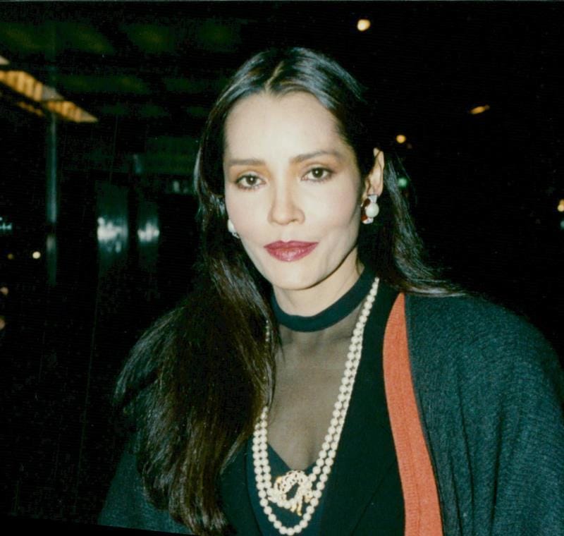 Barbara Carrera