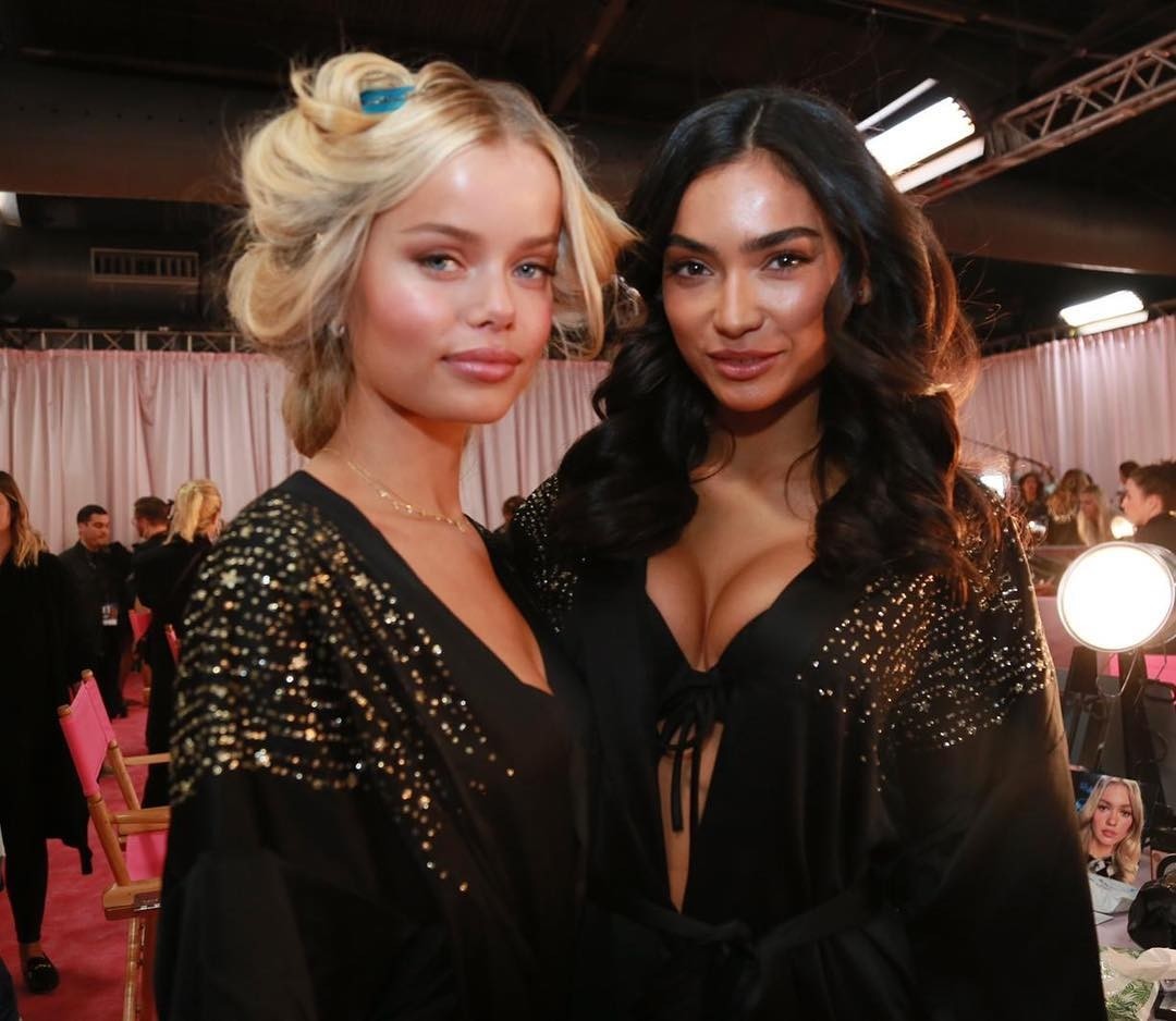 Kelly Gale Kelly Gale