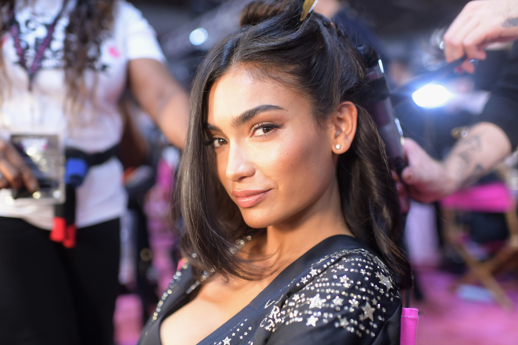 Kelly Gale Kelly Gale