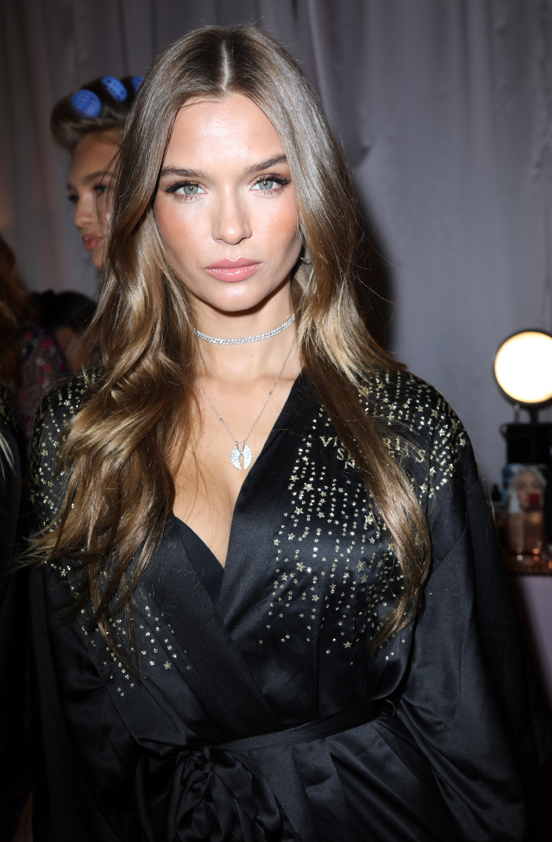 1118full-josephine-skriver.jpg
