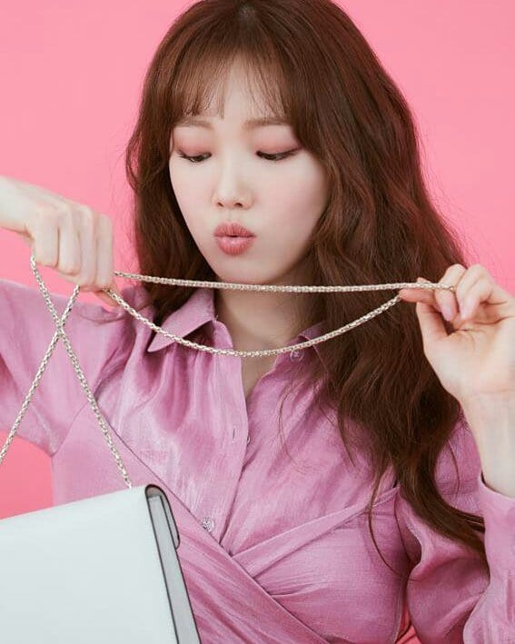 Picture of Lee Sung Kyung