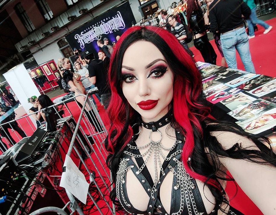 Dani Divine image