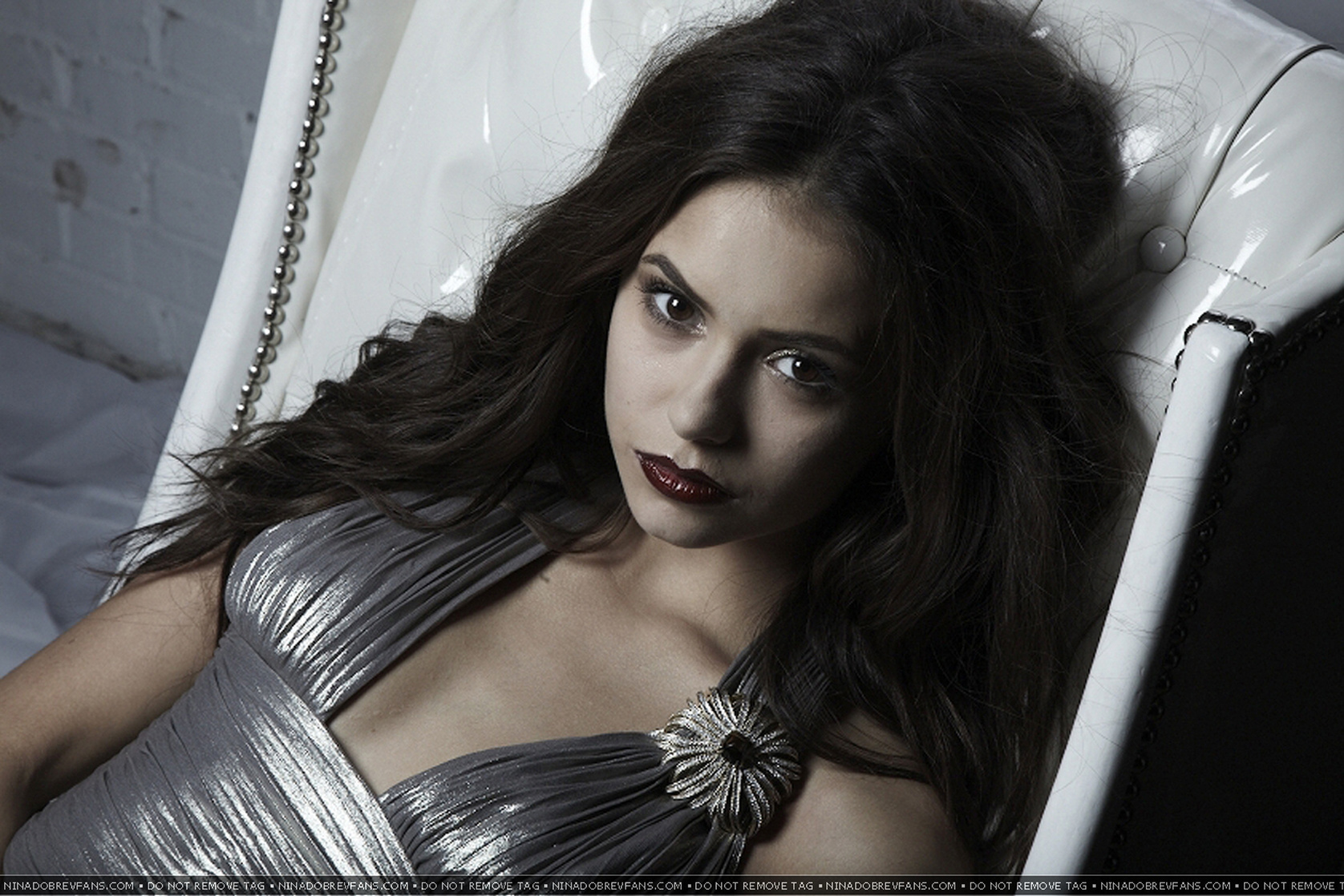 Nina Dobrev Nina Dobrev