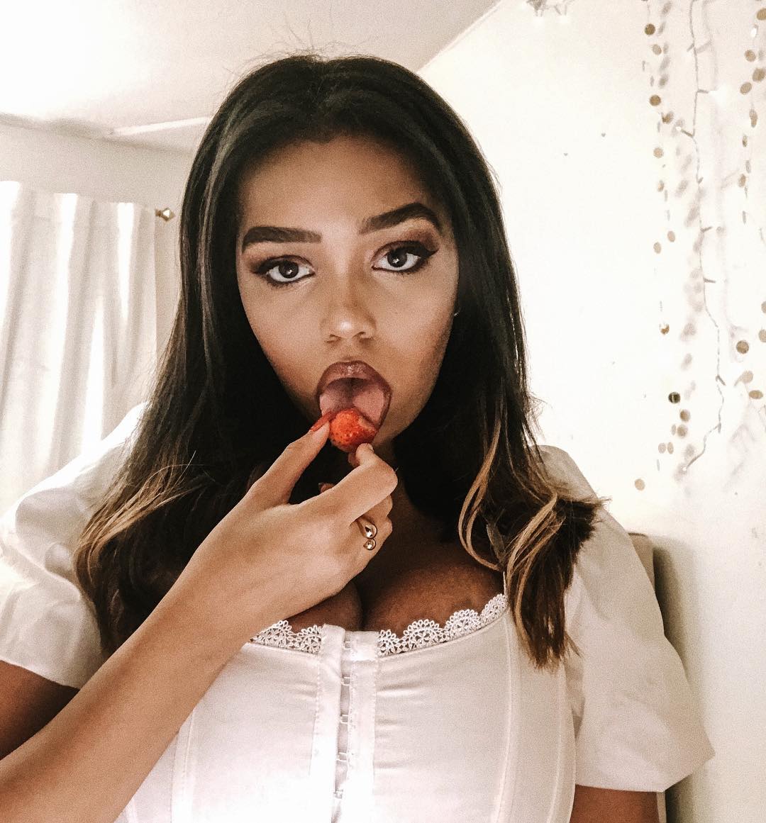 Cleavage Sita Abellan nude photos 2019 Cleavage Sita Abellan nude photos 2019