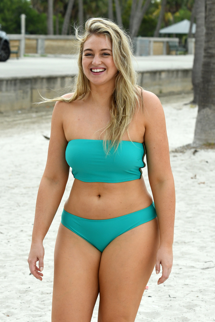 Iskra Lawrence image 