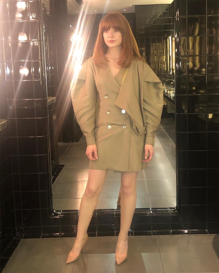 Nicola Roberts image