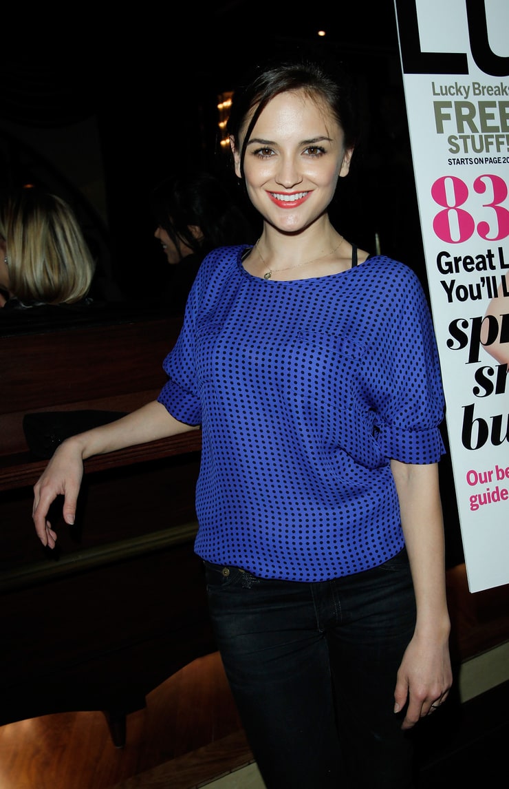 Next photo of Rachael Leigh Cook