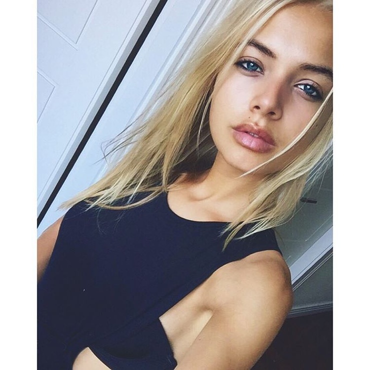Bella Oelmann