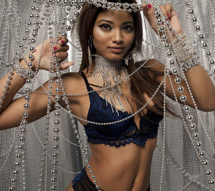 Danielle Herrington Danielle Herrington