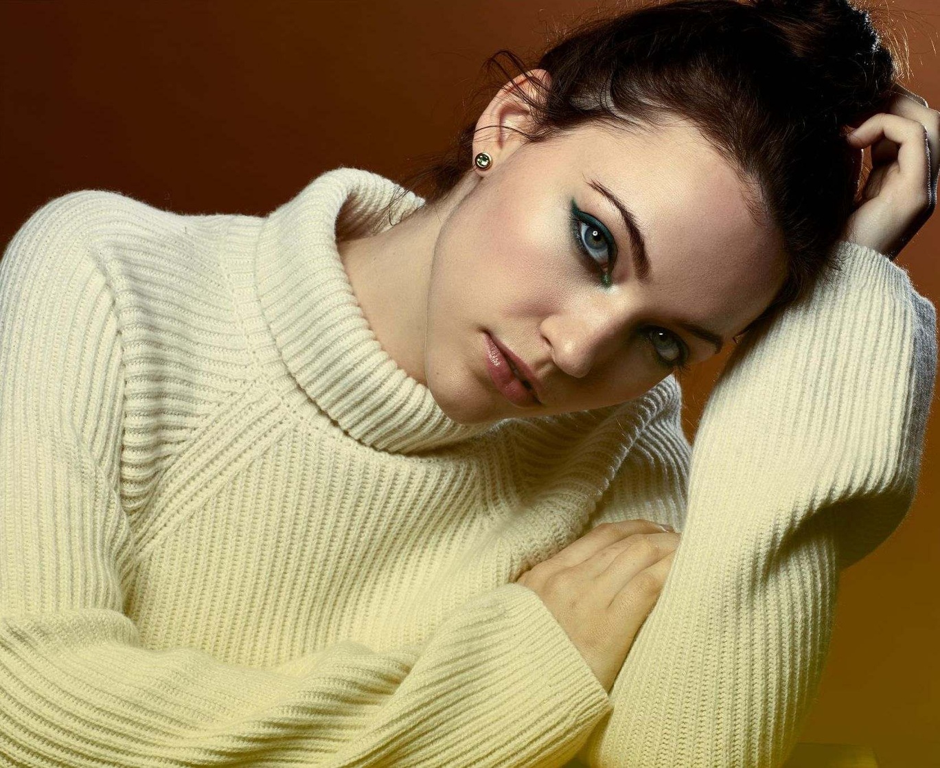 Violett Beane Violett Beane