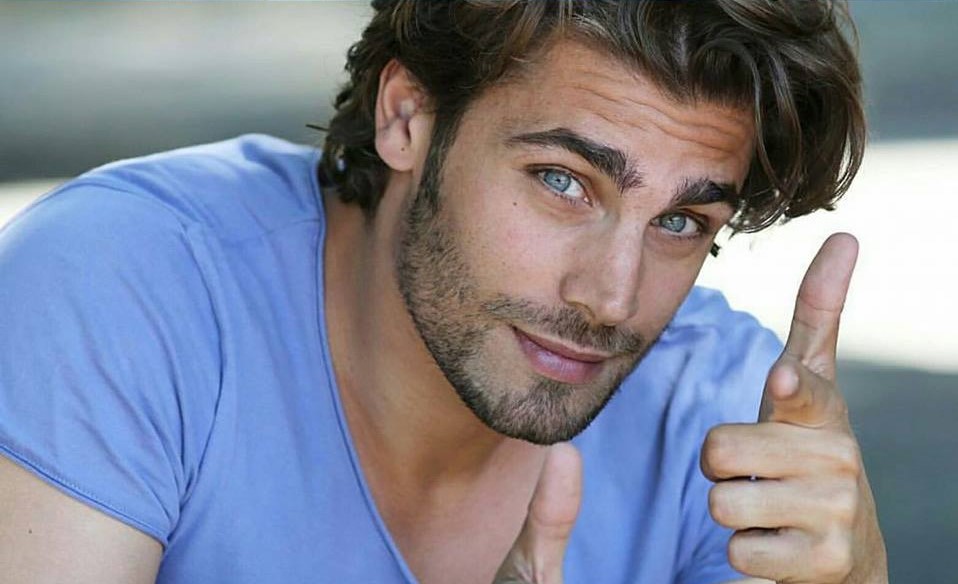 Picture of Mario Ermito