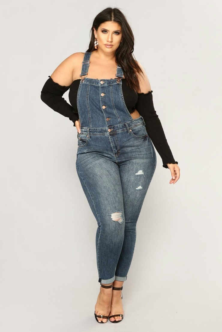 Latecia Thomas image