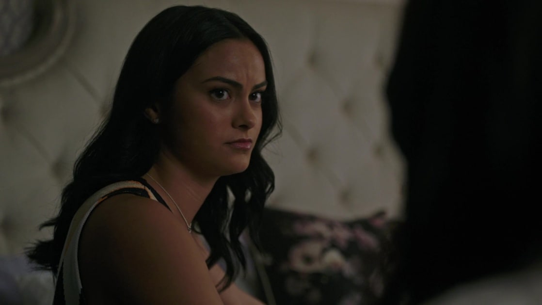 Camila Mendes