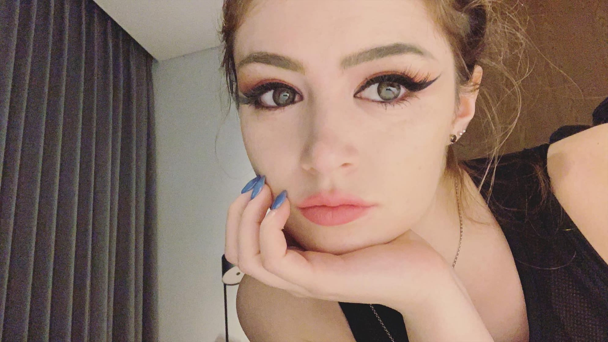 Chrissy Costanza