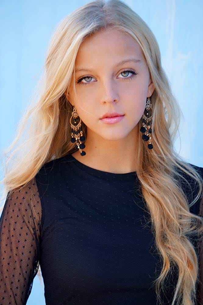 Celebridades Femeninas Por E Tvalens: Morgan Cryer: Tenemos Una Hermosa