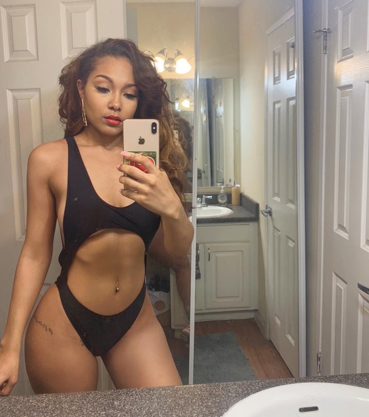 Picture of Parker McKenna Posey.