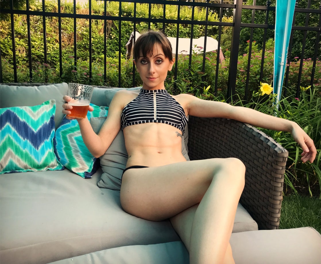 Allisyn Ashley Arm