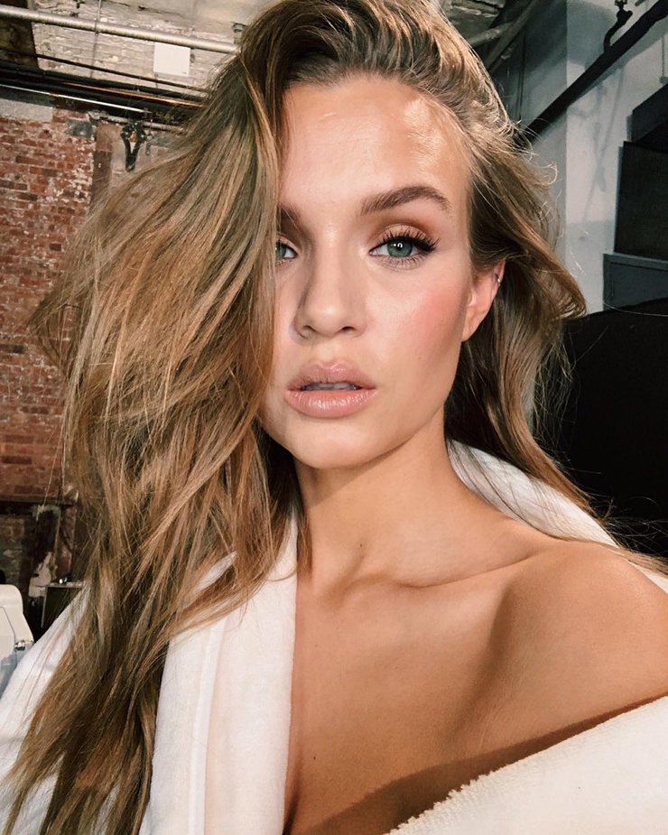 Picture of Josephine Skriver