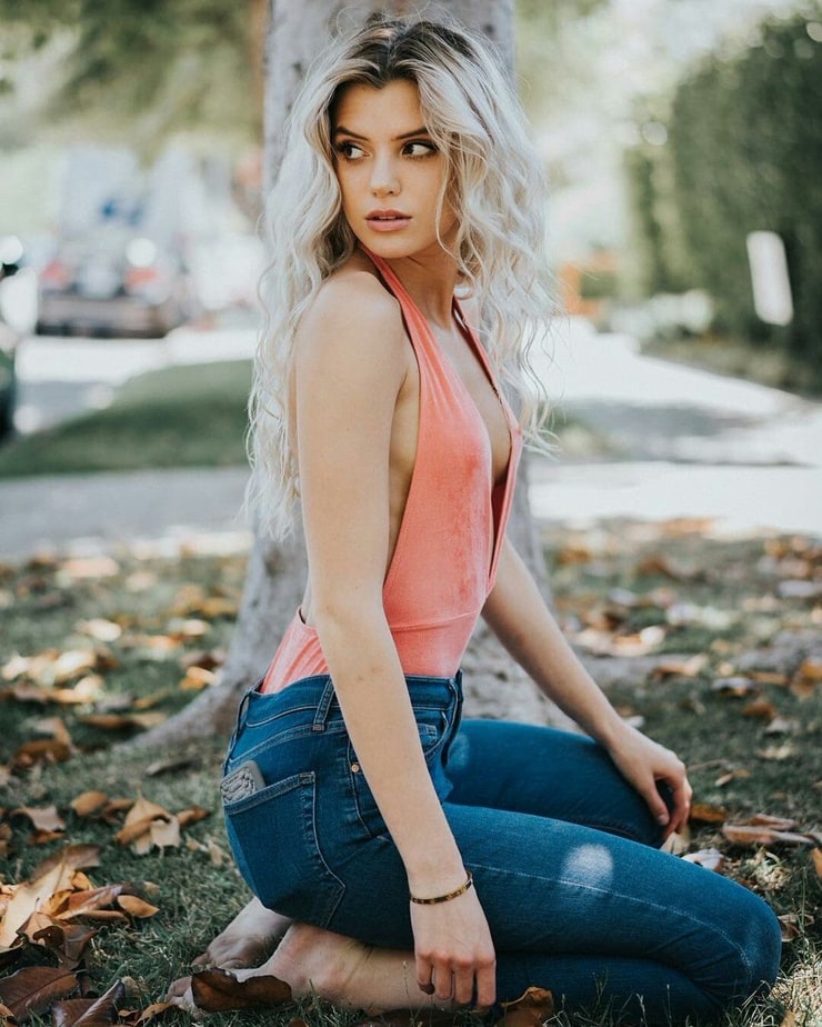 Alissa violet фото