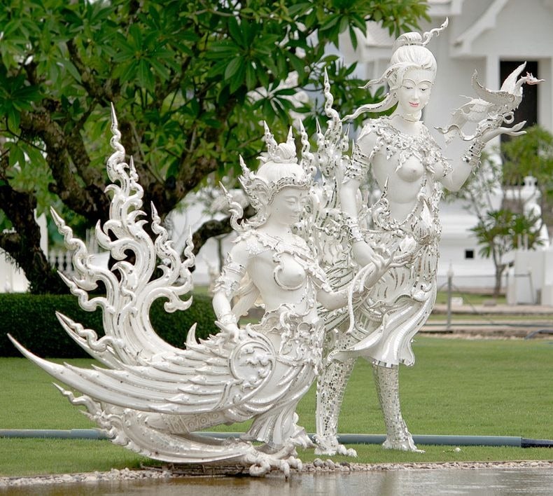 Wat Rong Khun (White Temple)