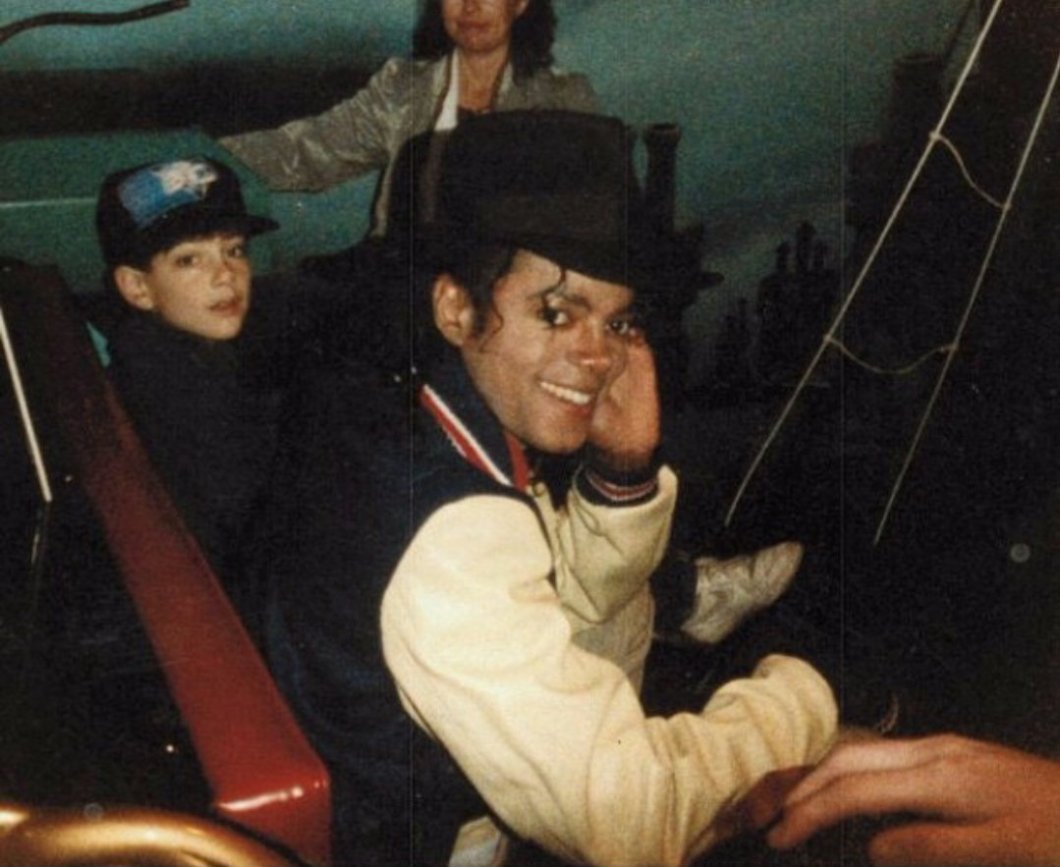 Leaving Neverland (2019)