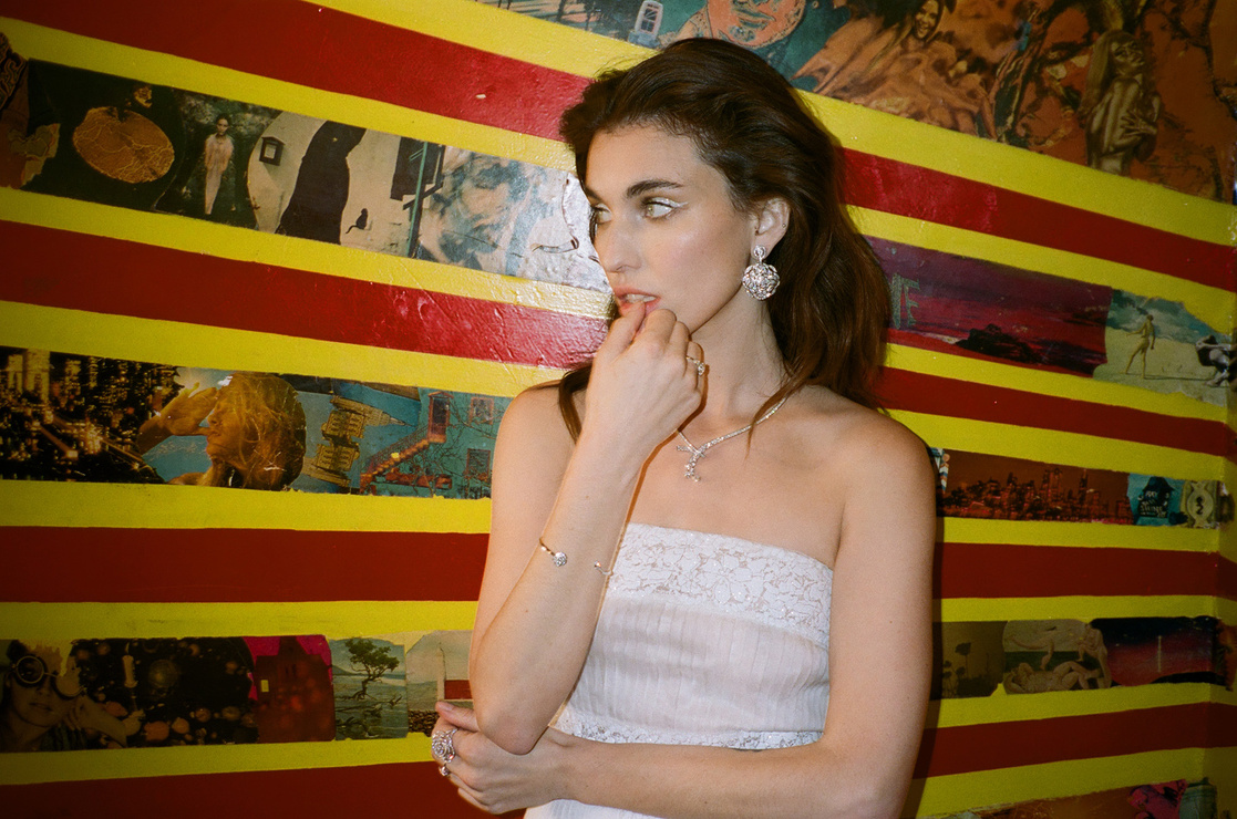 Films Et Séries Tv Avec Rainey Qualley Picture of Rainey Qualley