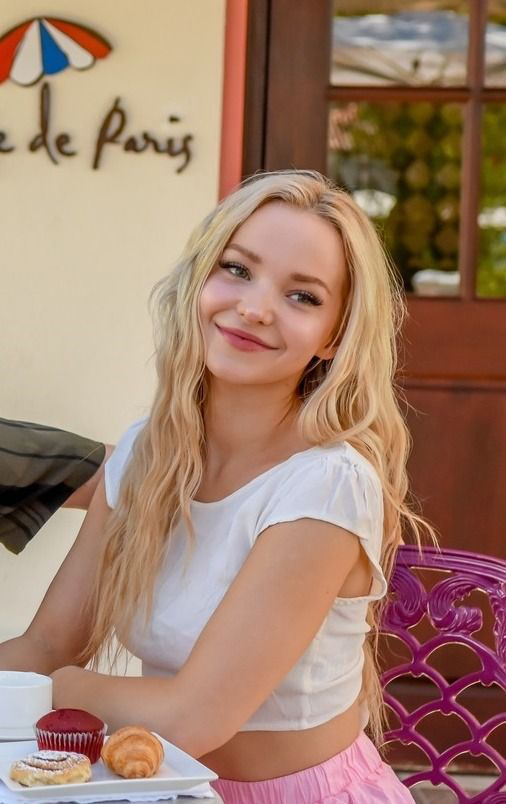 Picture of Dove Cameron
