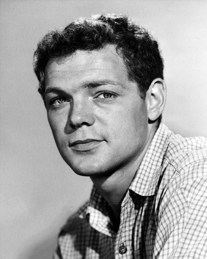 James MacArthur