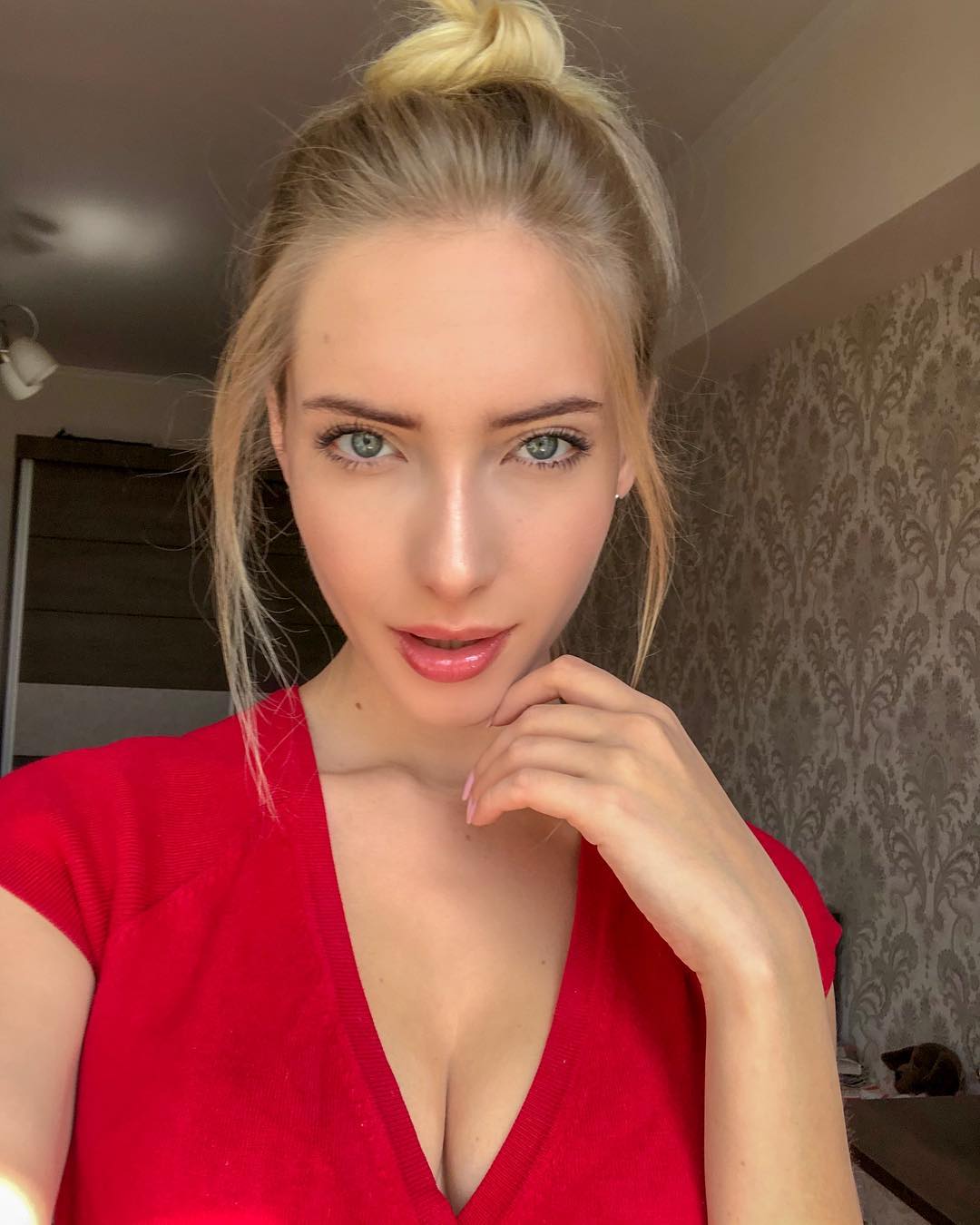 Picture of A L I S S A Strekozova