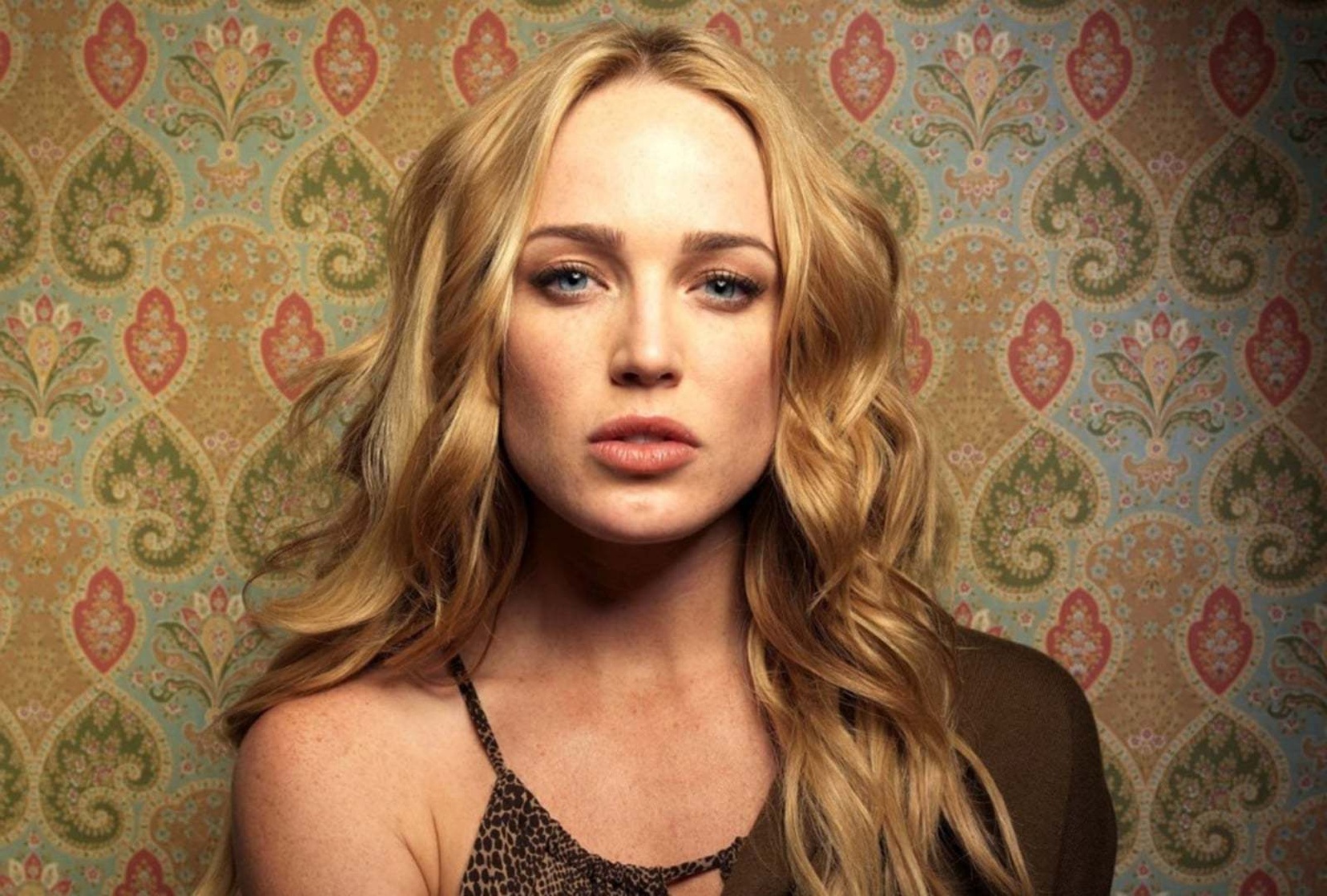 Caity Lotz Caity Lotz